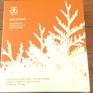 NEW Arbonne Kids Hair and Body wash Trio